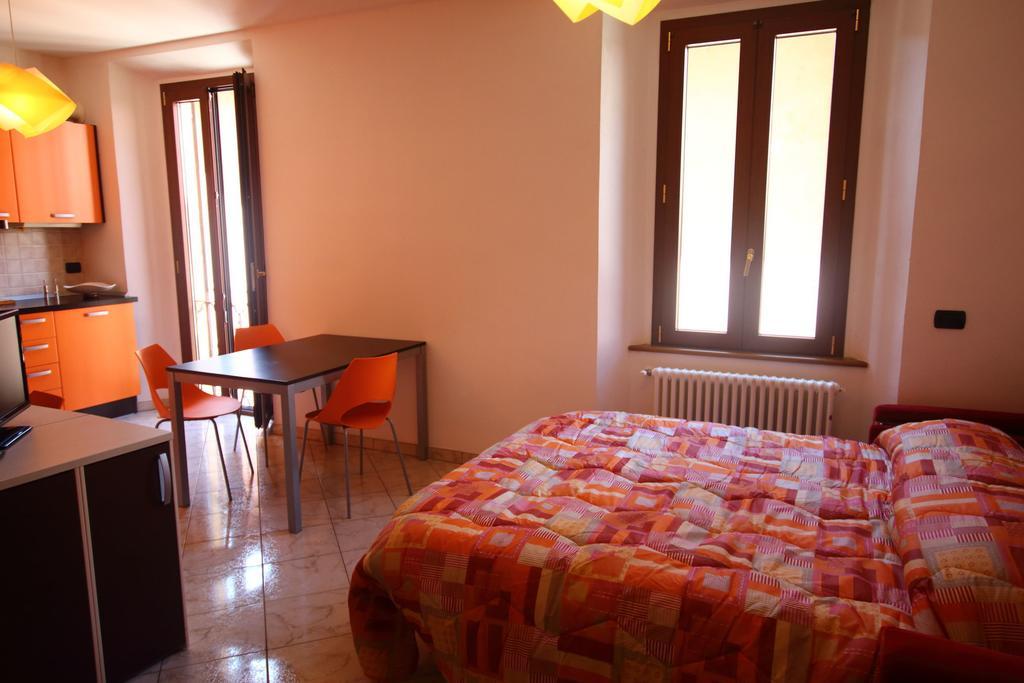 Como Borghi Studio Lake Como Room photo